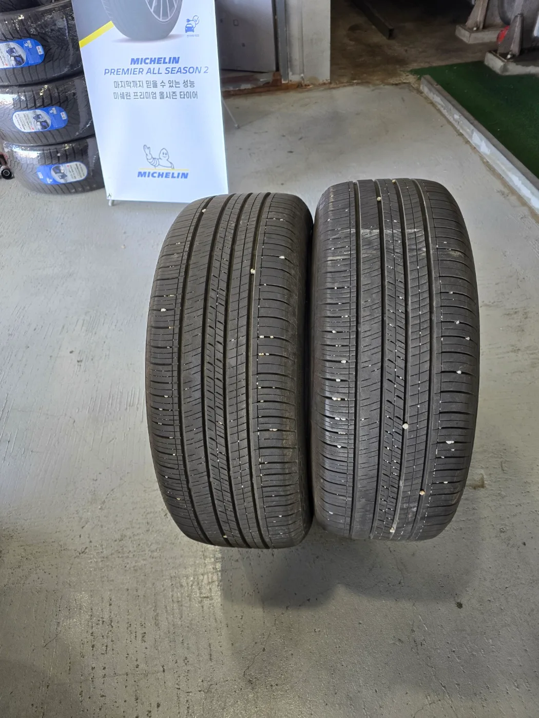225 55 18 중고타이어 2개 팝니다