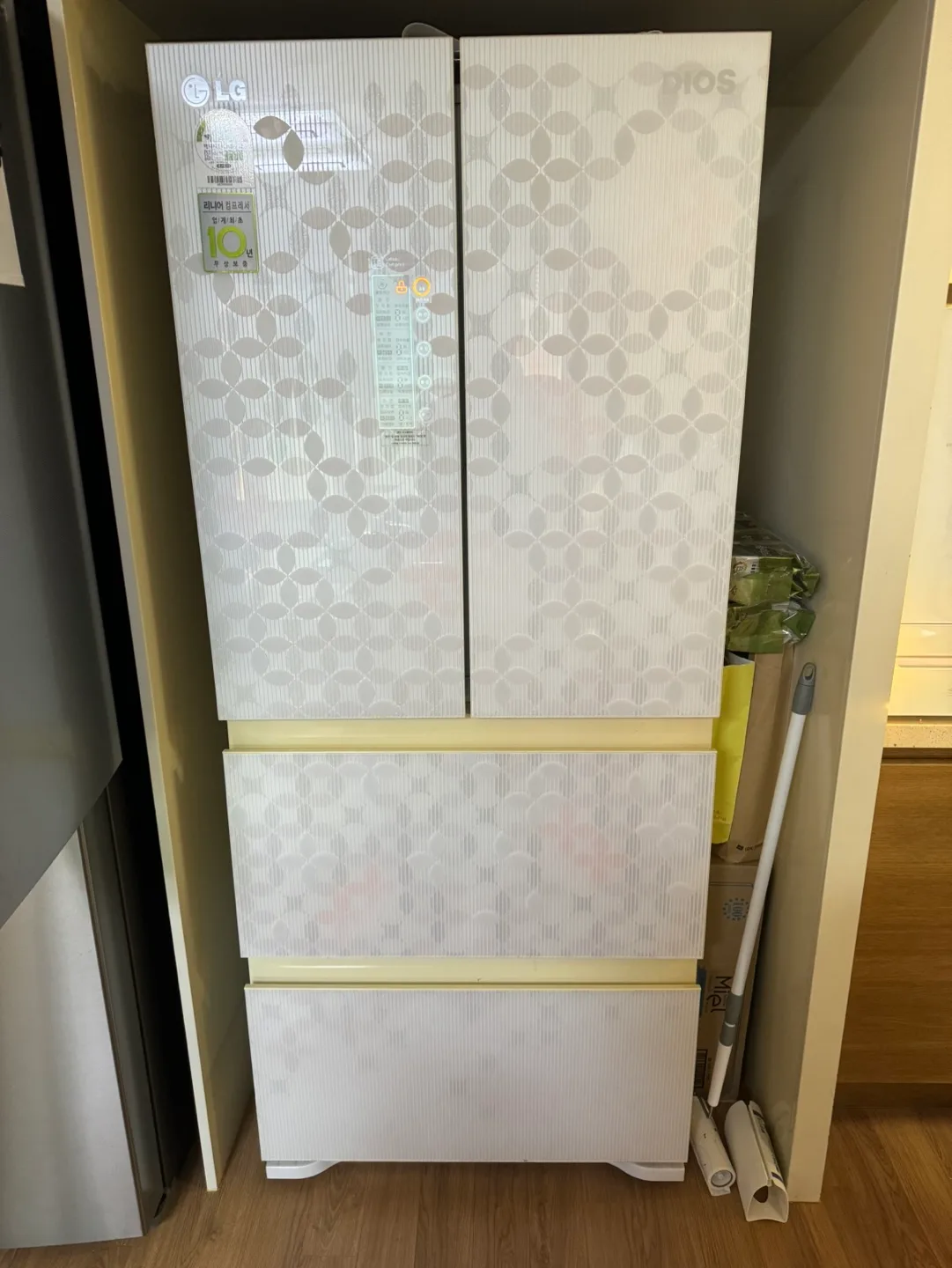 LG 디오스 김치냉장고 405리터