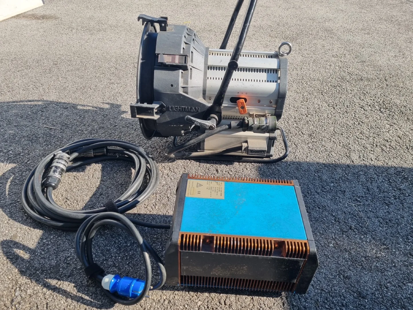 조명 1.2/1.8 겸용 HMI 라이트