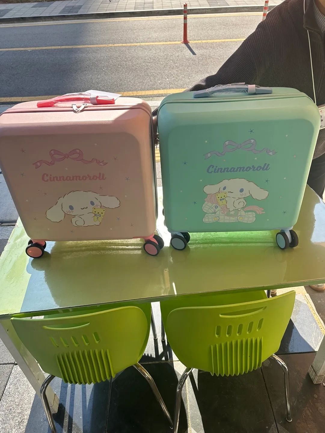산리오캐리어 판매합니다! (과자제외 새상품)