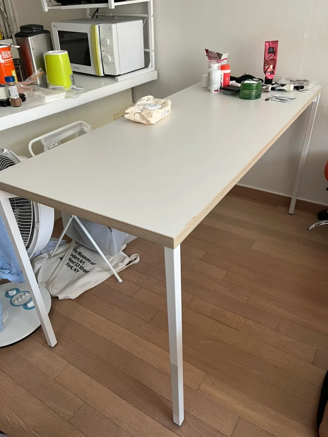 데스커 책상 (1400 X 600)