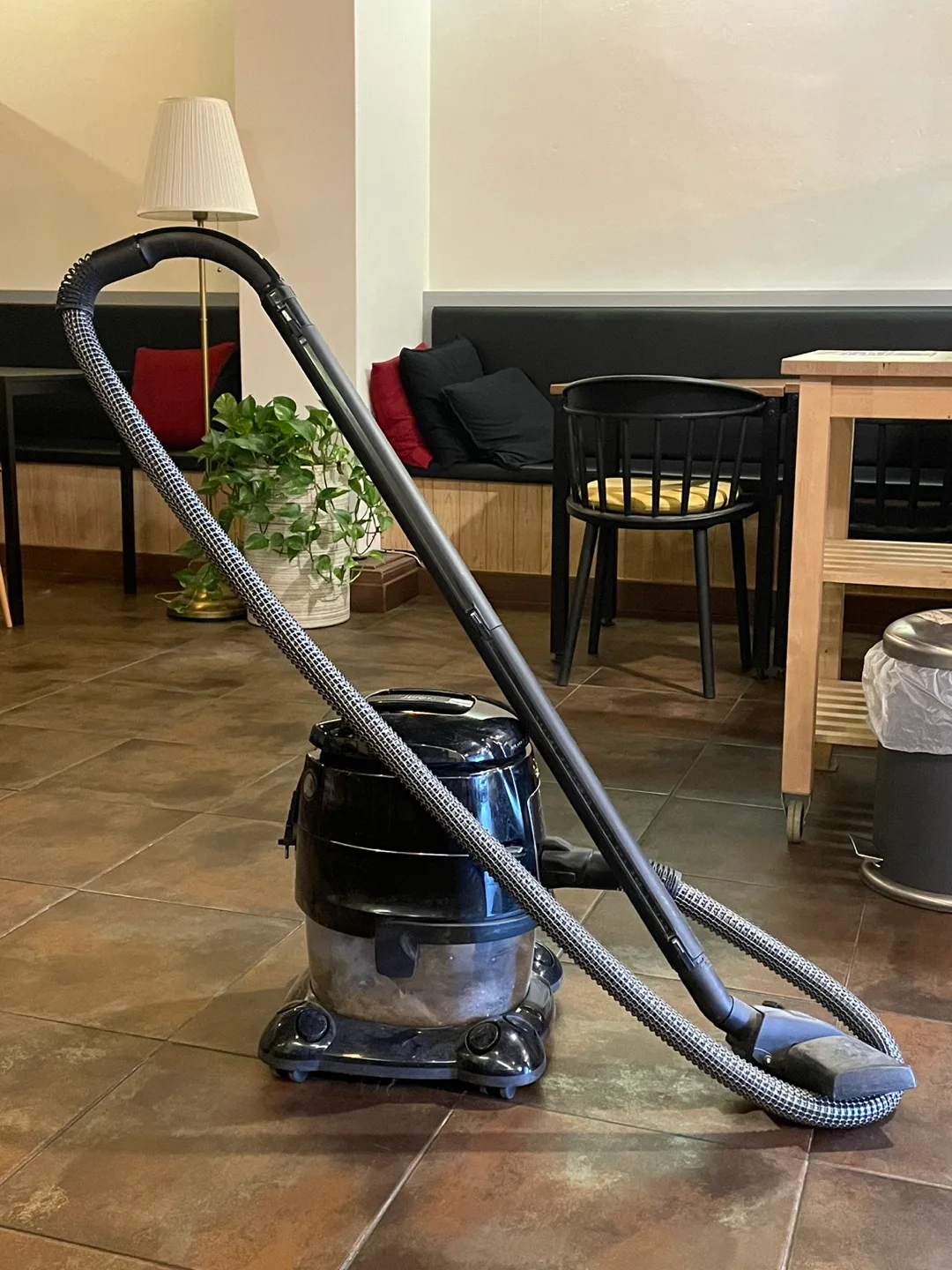 독일제품 허이라 에스트 진공청소기 중고 판매합니다!!