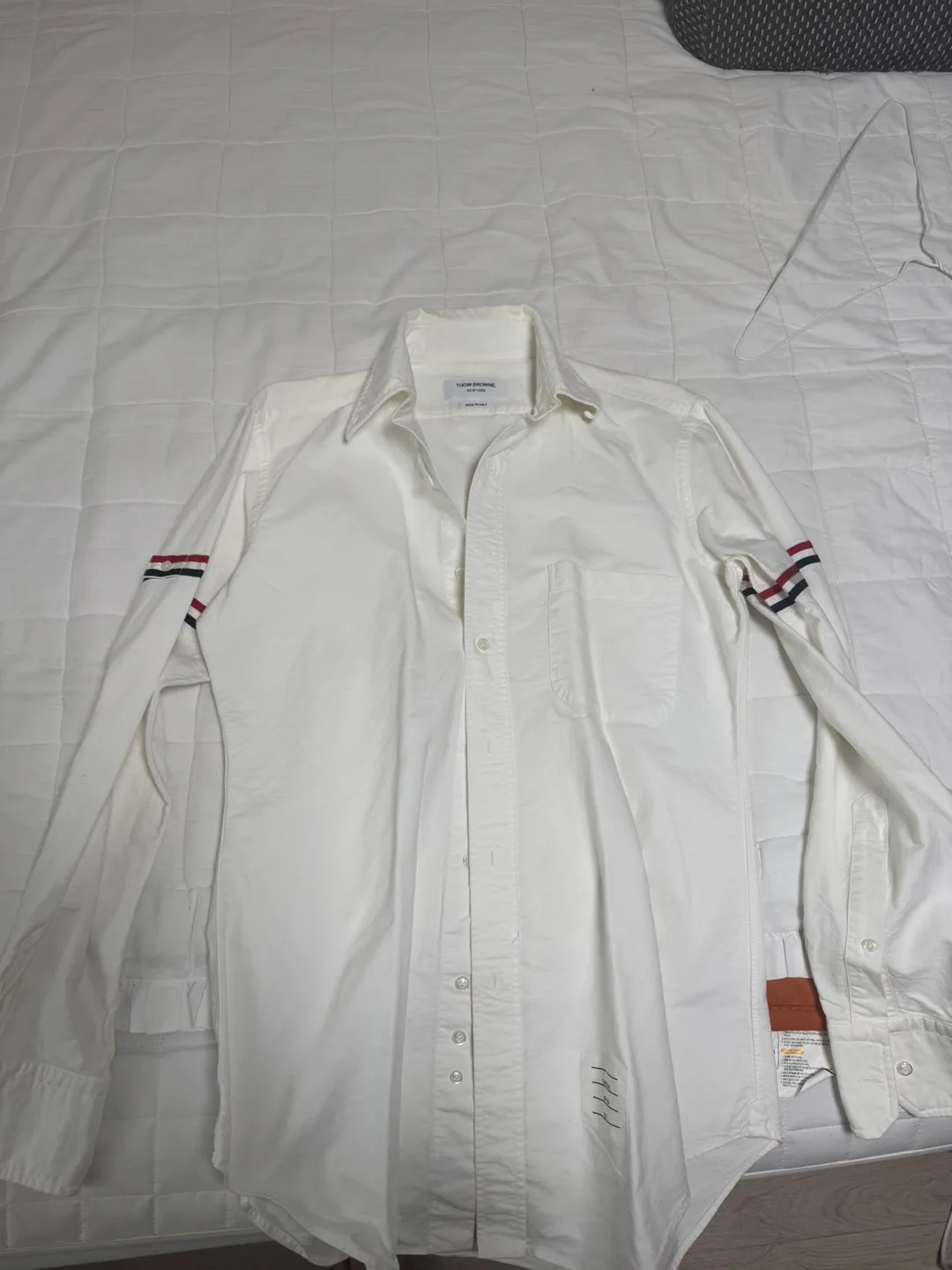 톰브라운 흰색 셔츠 정품 중고 판매합니다
