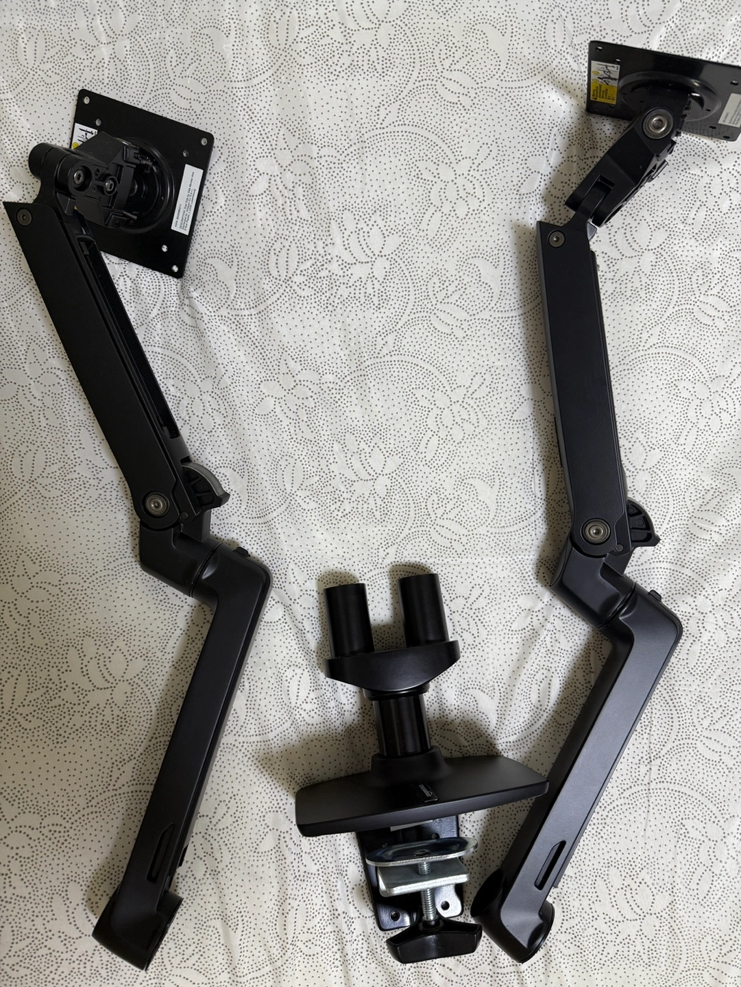 아마존 베이직 듀얼 모니터암(어고트론 oem제품) | 디지털기기 | 당근 중고거래