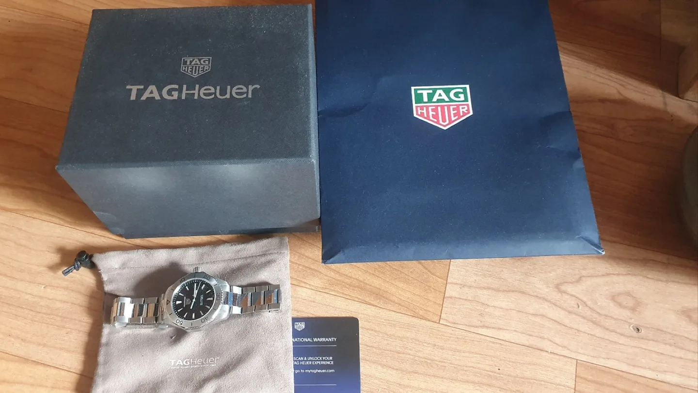 중고 태그호이어 손목 시계 팝니다