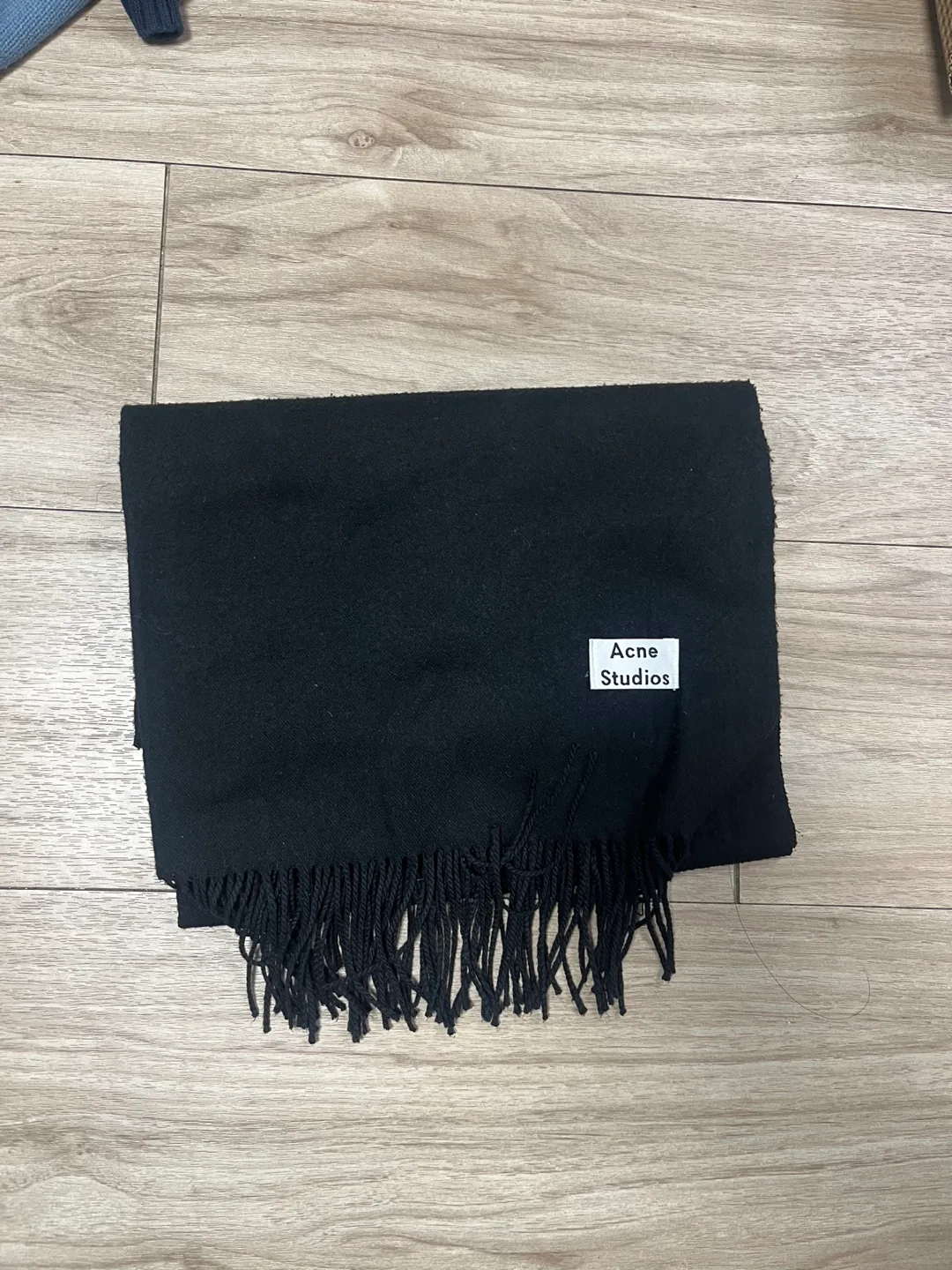 아크네 머플러 정품 일본판 (중고중 최저가)