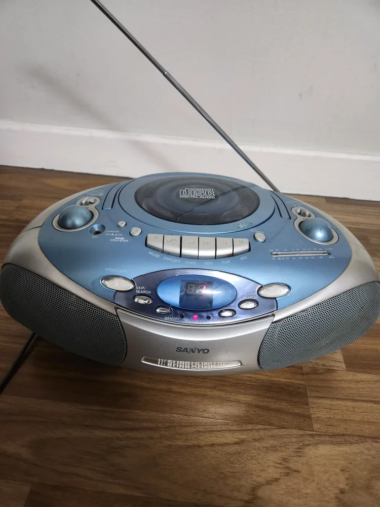 산요 CD  플레이어  MCD-ZX530F!상태양호!