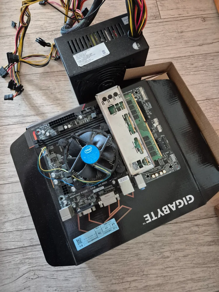 중고 컴퓨터 판매해요