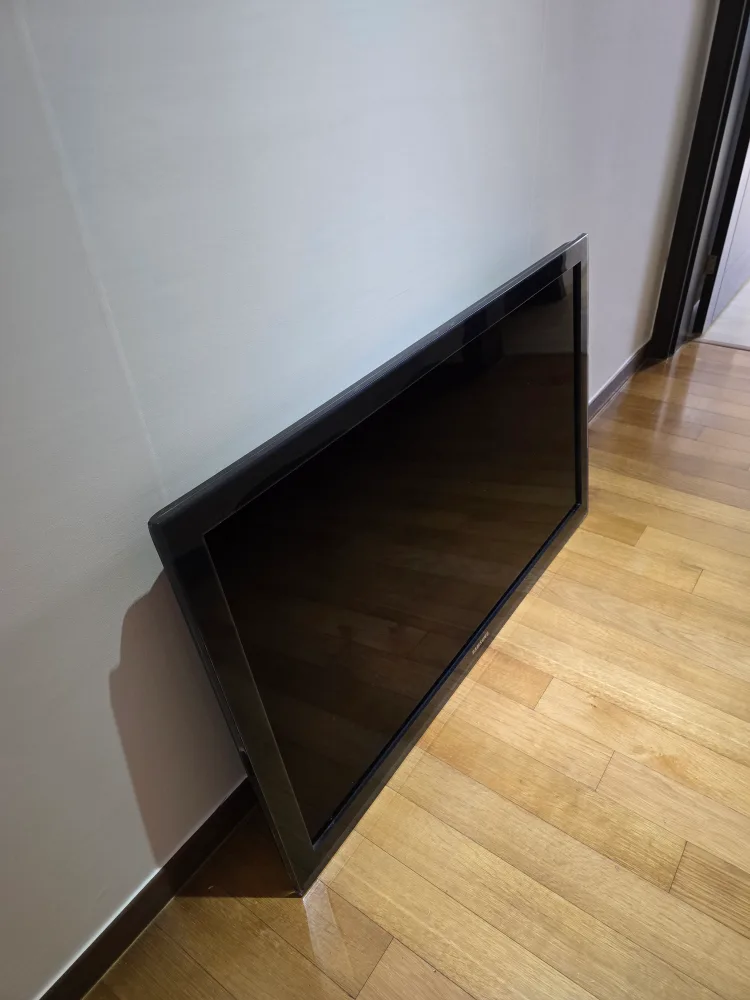 2013년식 삼성 55인치 티브이+벽걸이 브라켓 판매(중고)