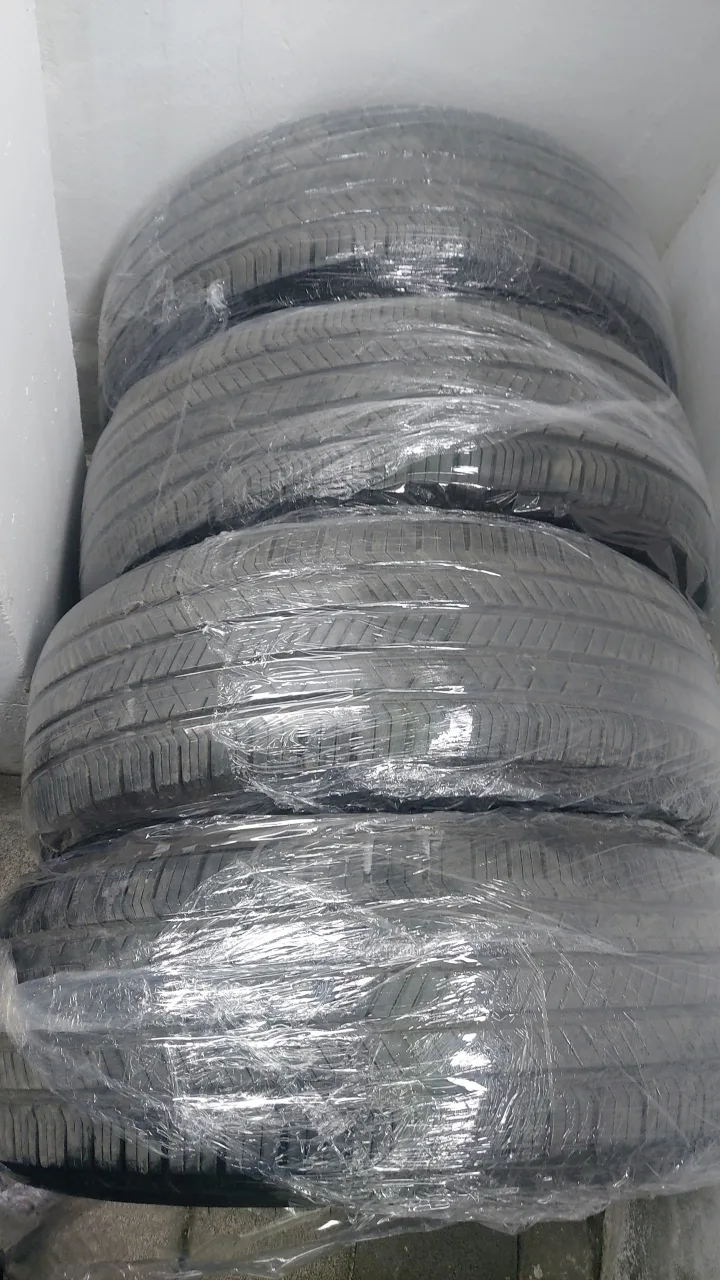 중고 타이어  235 60R 17