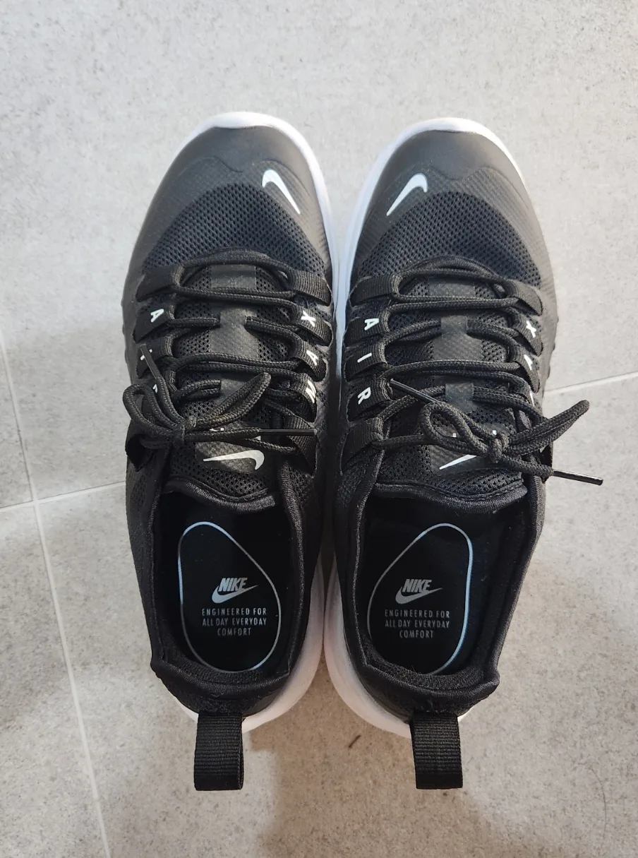 (2~3회착용) 나이키 에어맥스 235