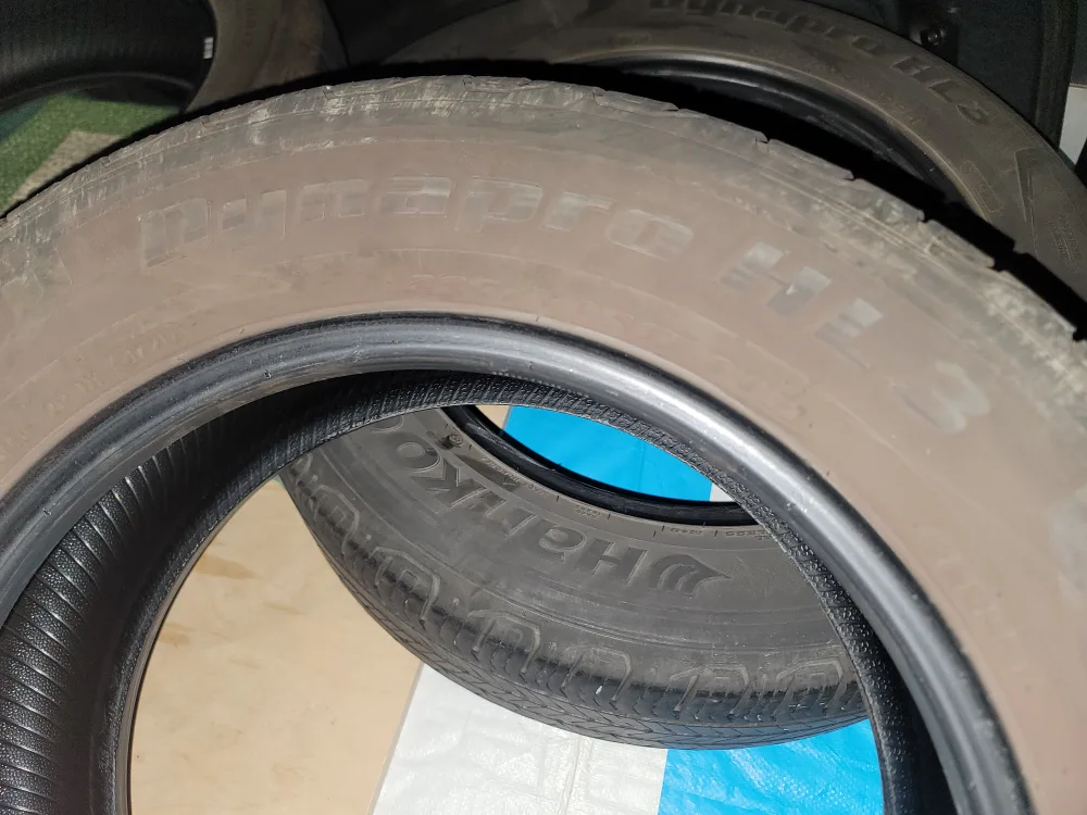 네고×. 하자×. 트레드 53% 이상. 중고 한국타이어  225 60 17.