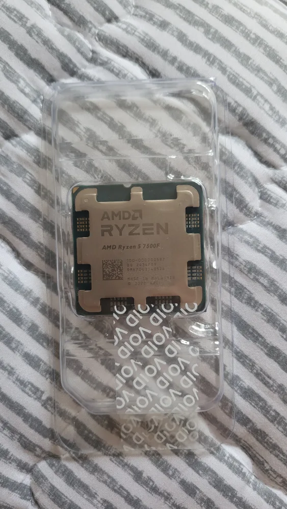 라이젠 7500f 1개월 중고 팝니다.