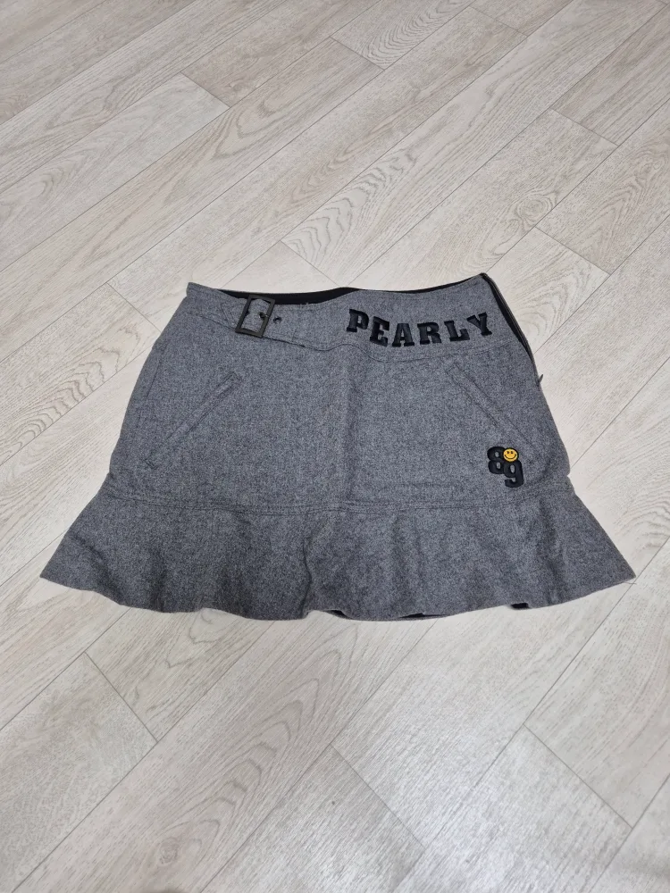 파리게이츠 스커트  -0 중고판매