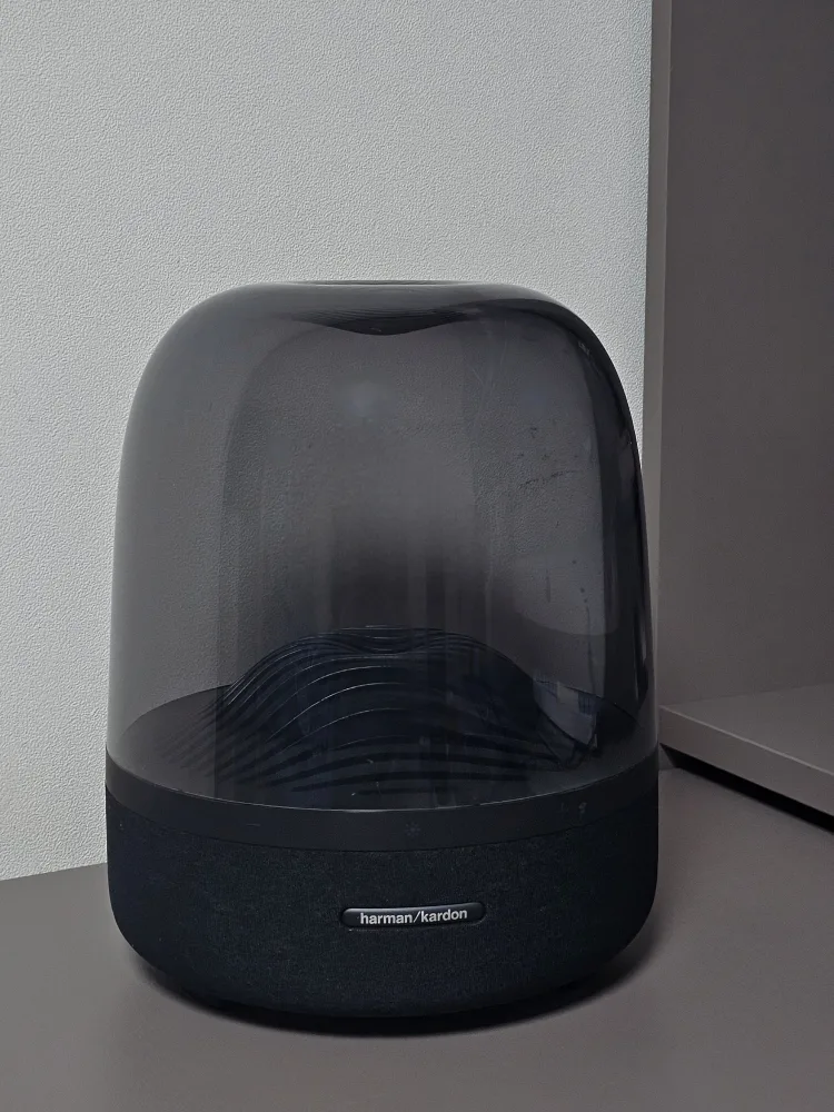 하만카돈 오라 스튜디오 3 블루투스 스피커 팝니다~