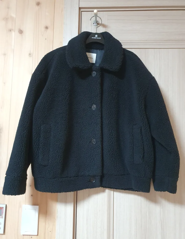 쉬즈미스 뽀글이자켓