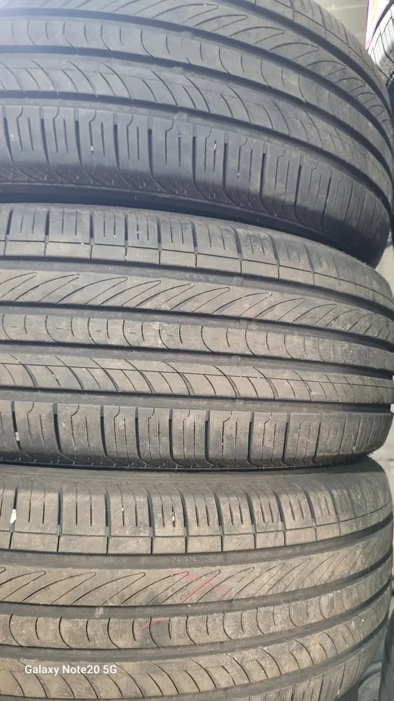 중고타이어235 60 18