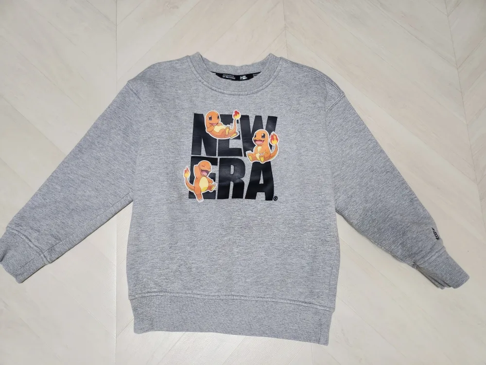 뉴에라 포켓몬 파이리 기모티셔츠120