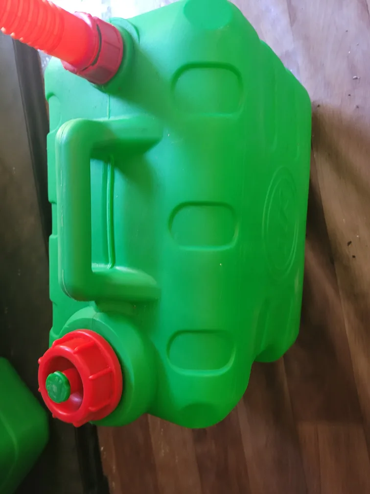 중고 휘발유통 개당 3천원 팝니다