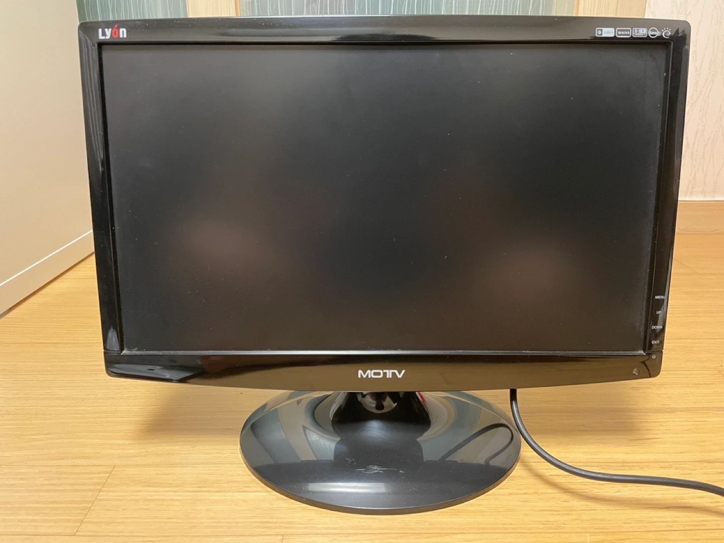 MOTV모니터 18.5인치 | 디지털기기 | 당근 중고거래