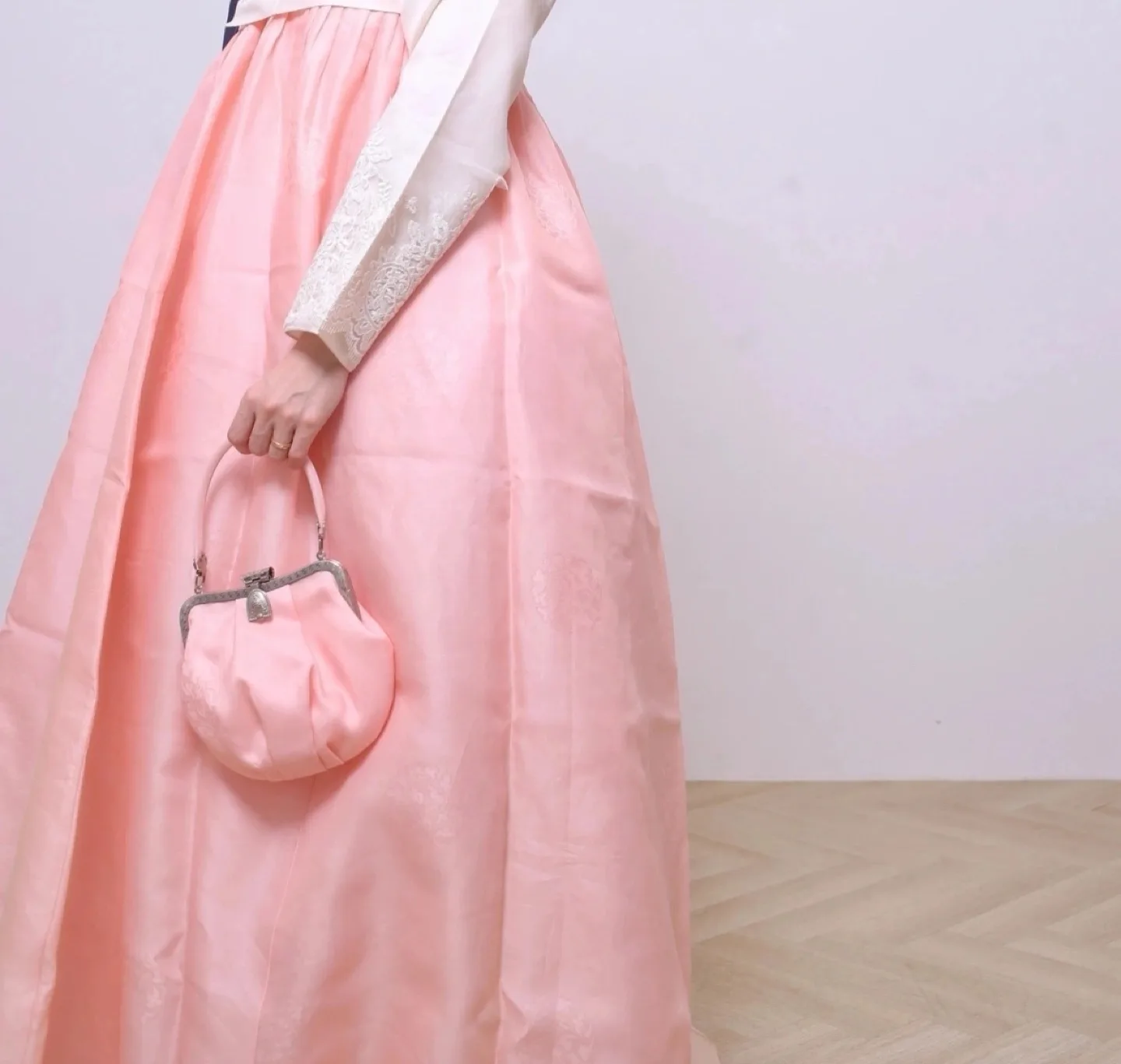 여자한복 거래해요! :)