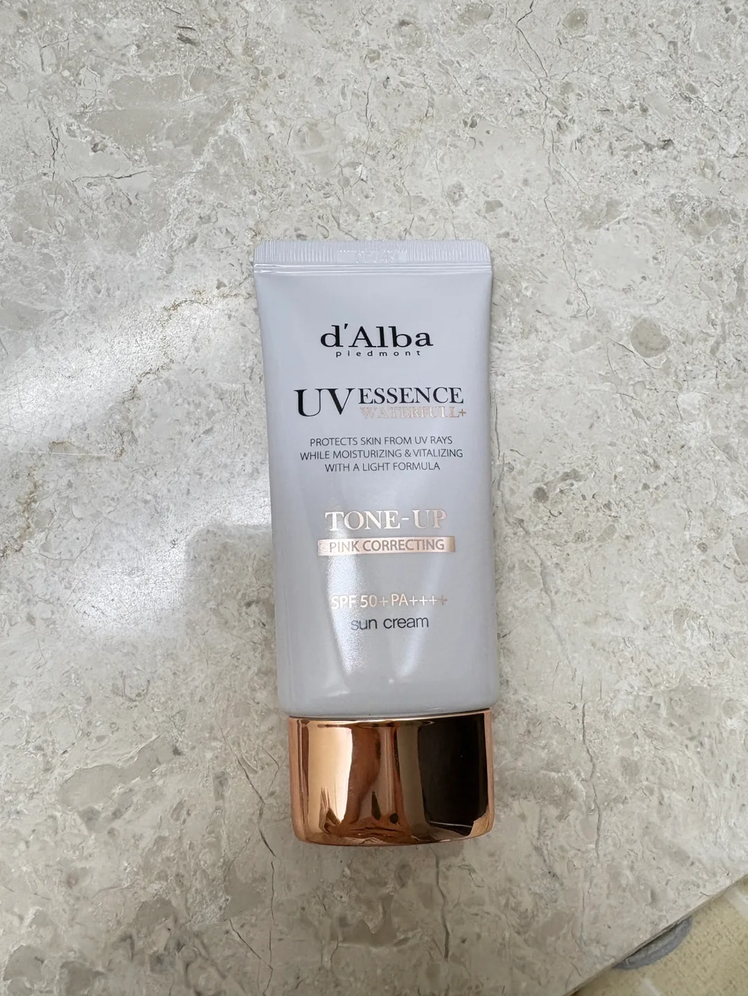 달바 워터풀 톤업 선크림 미개봉 새상품