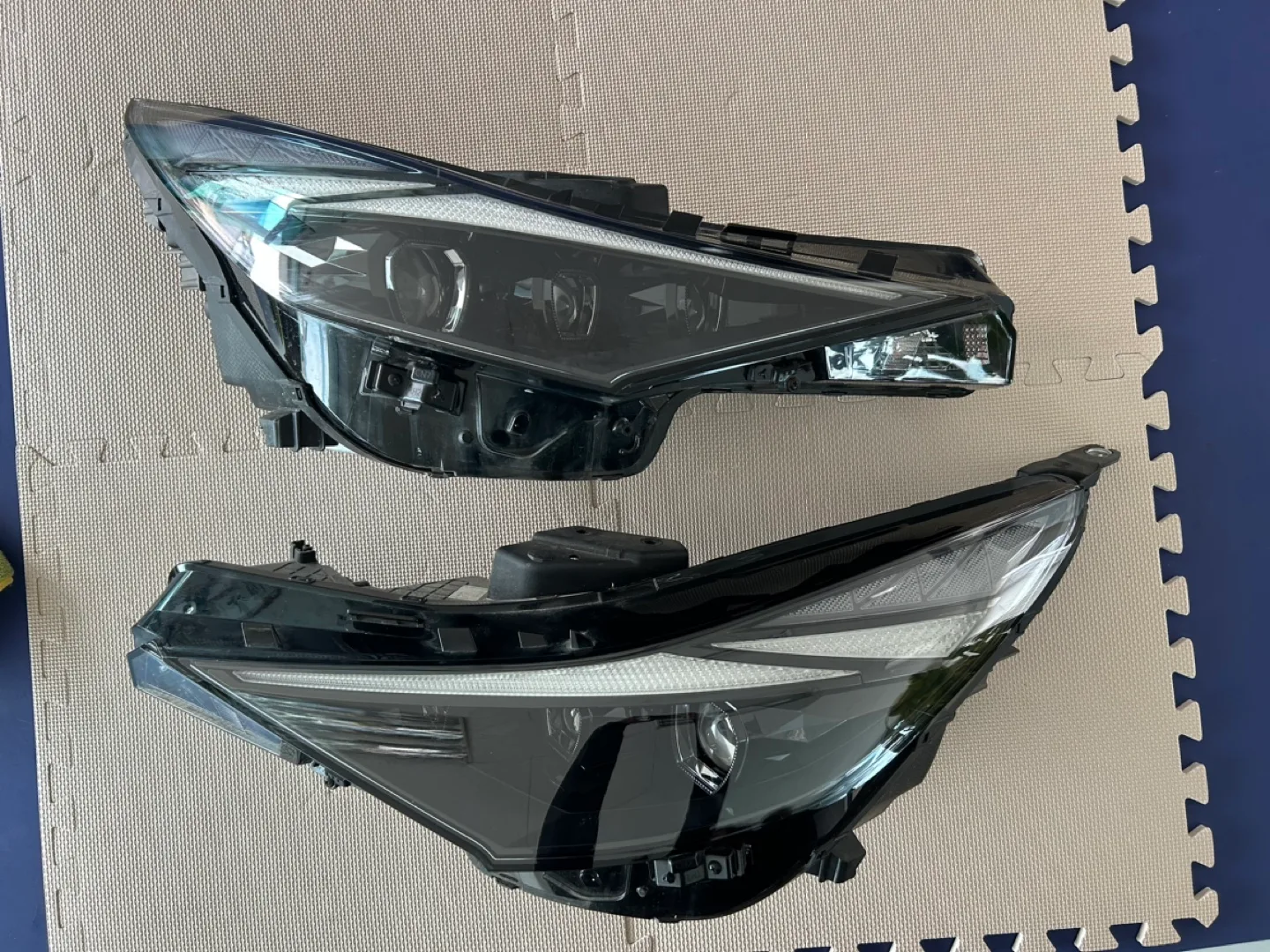 아반떼 cn7 중고라이트 판매합니다