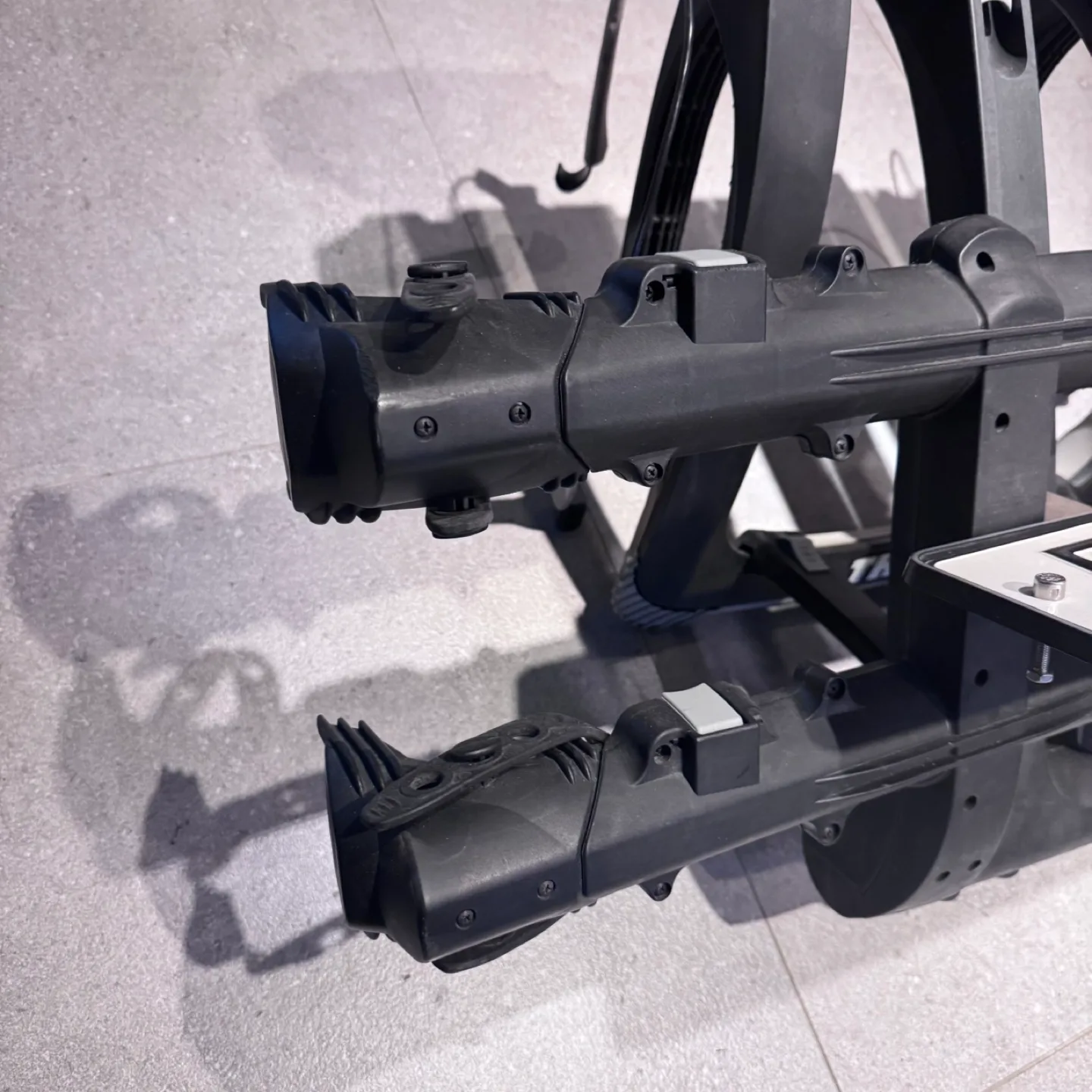 툴레 9003 자전거거치대 팝니다