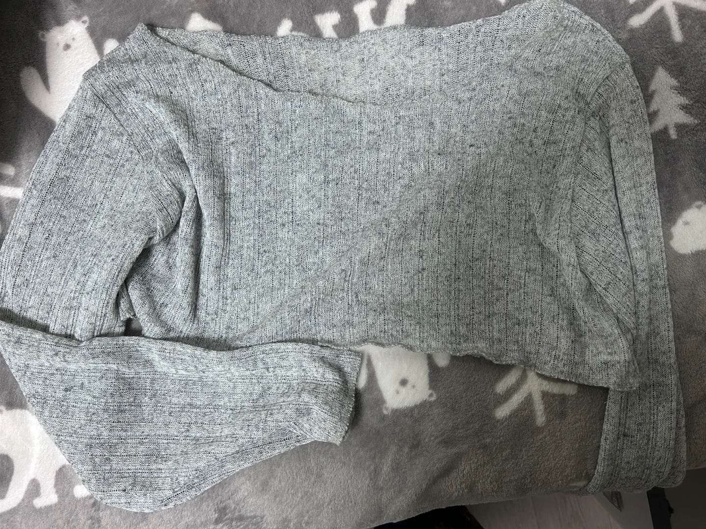 그레이 니트 크롭탑