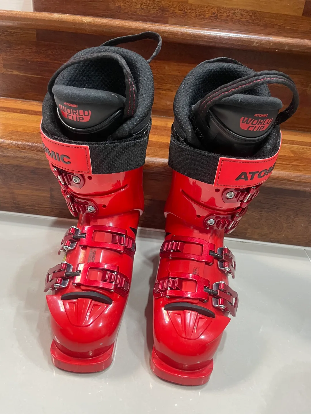 아토믹 스키부츠 판매