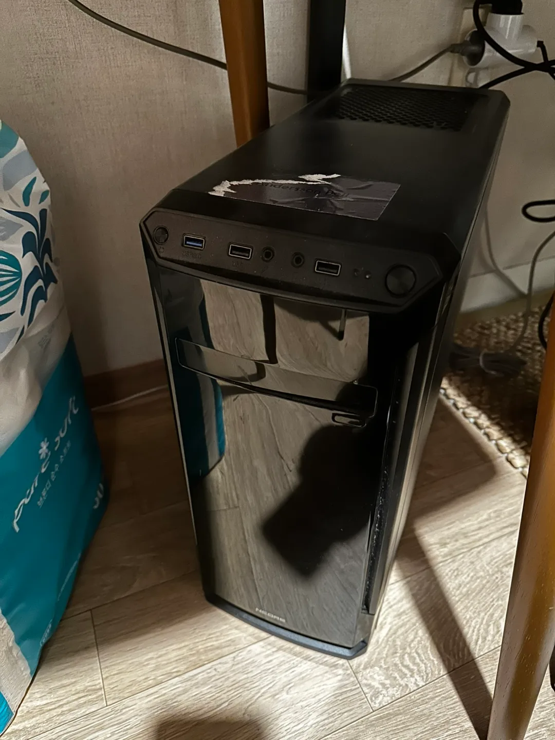 컴퓨터 팝니다. 모니터도 드림