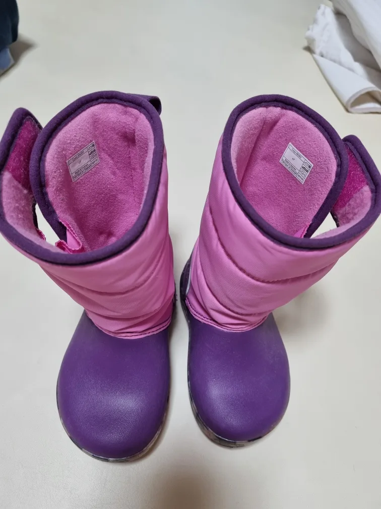 크록스 아동부츠  중고  c7팔아요