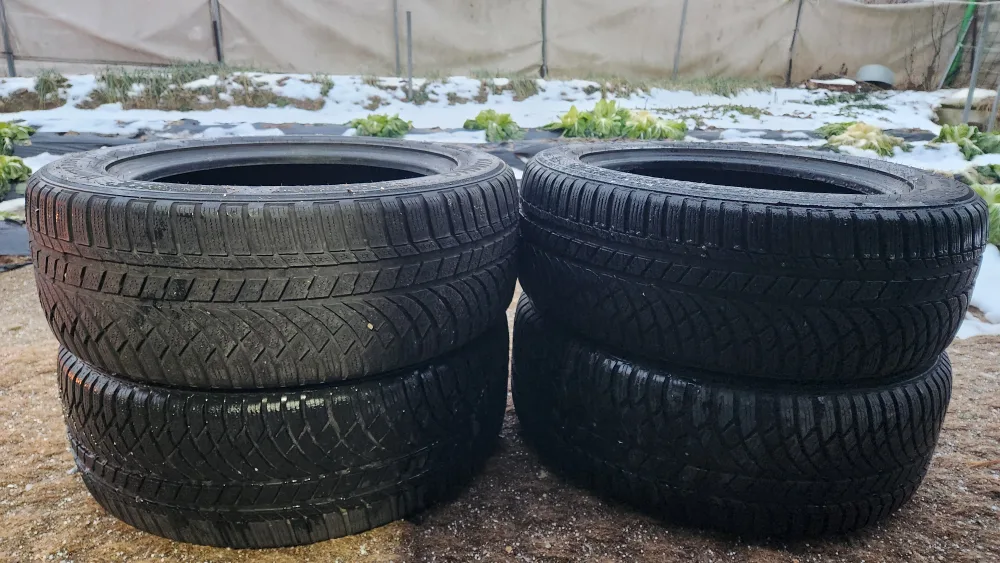 중고 타이어 4개 세트 규격:225/55r17금호