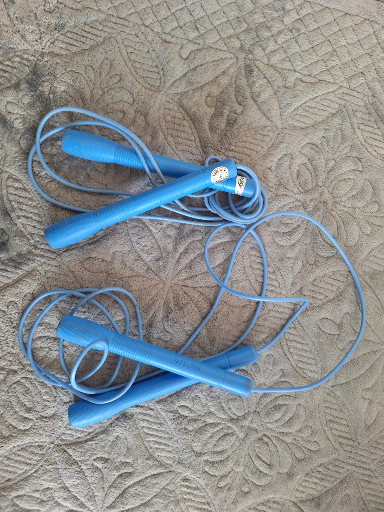 중고 줄넘기 2개 팝니다.