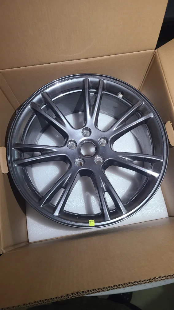 테슬라 모델y 19인치 중고휠