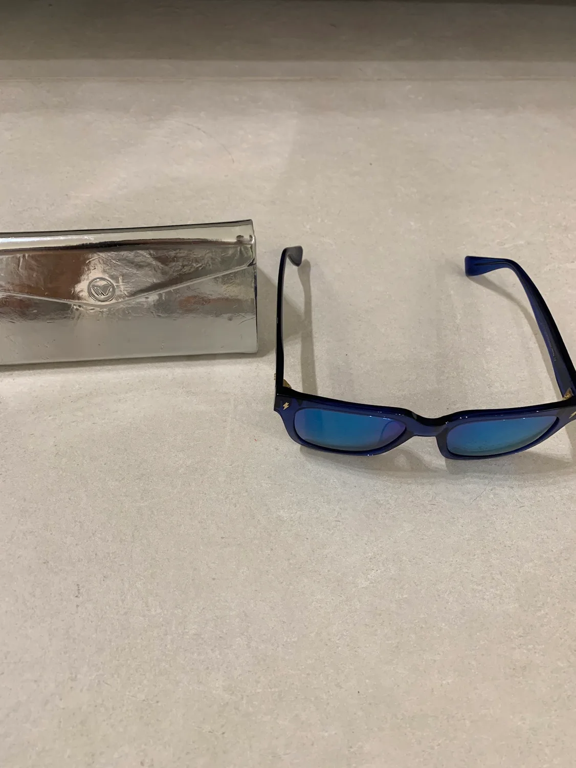 베디베로 선글라스