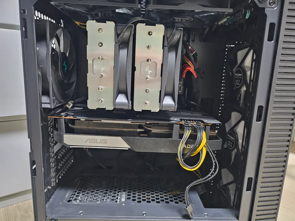 중고) 컴퓨터(pc) 본체 - ssd 및 hdd 미부착