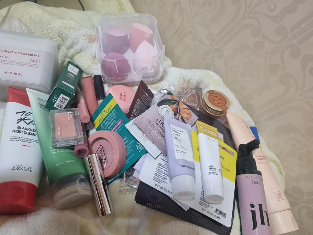 안쓰는 화장품 무료나눔 합니다.(일괄)