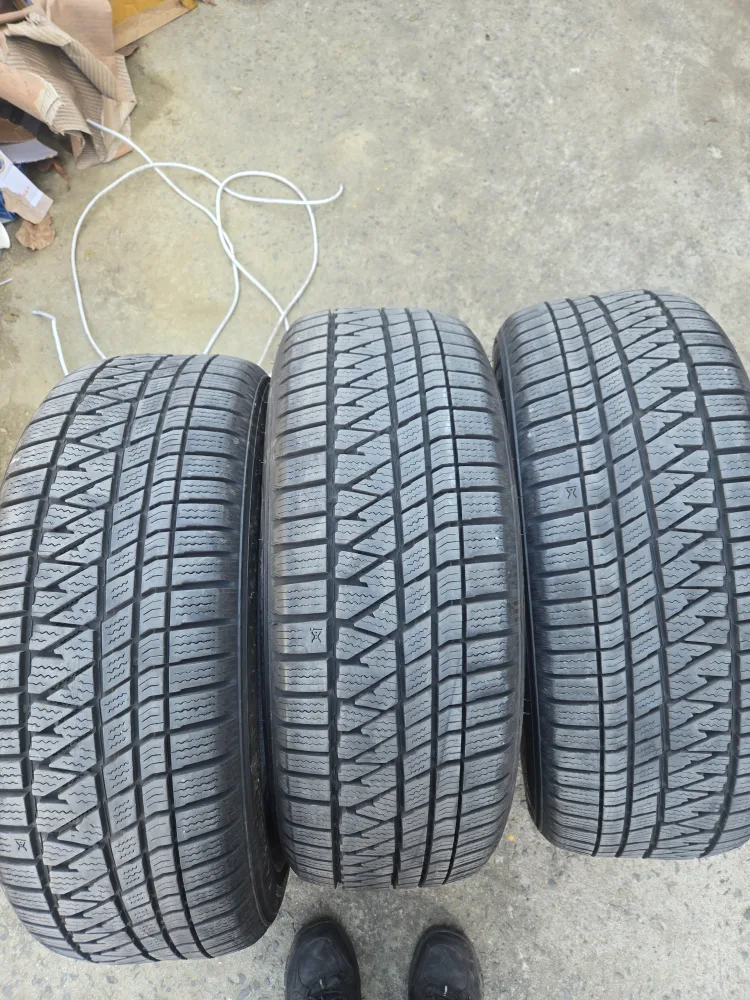 235 55 18 중고 금호 스노우 타이어 판매