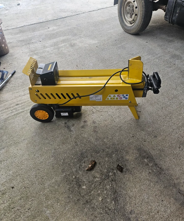 새것같은 8톤유압 도끼  판매 합니다