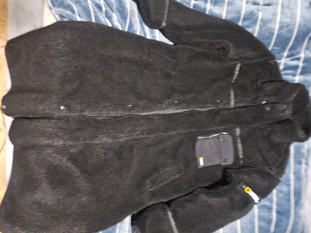 중고 내셔널지오그래픽 롱 털 블랙 코트 L 사이즈