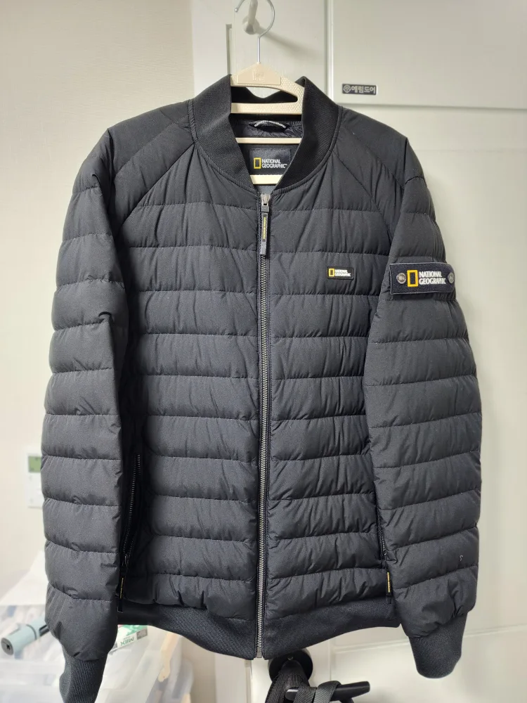 내셔널 지오그래픽 경량패딩