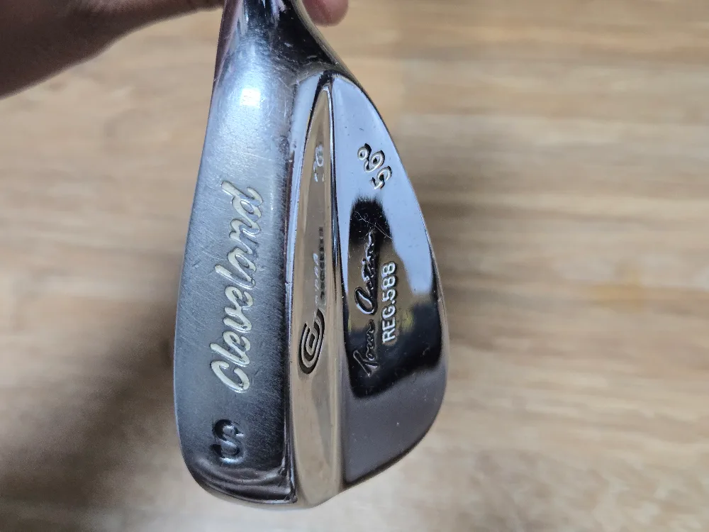 클리블랜드 웨지 56도 정품 중고판매합니다.