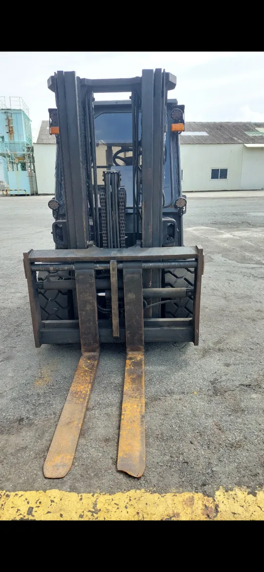 중고지게차 3단마스트