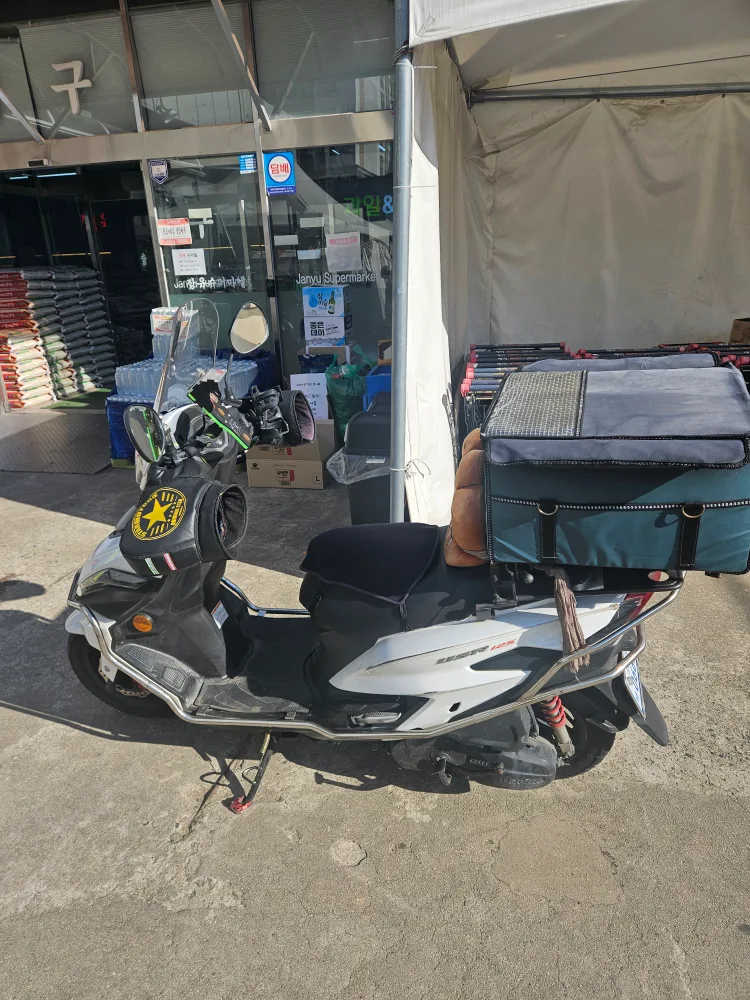 2020년식 usr125 중고오토바이