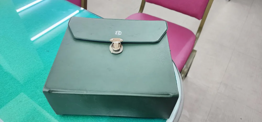 중고판매합니다.