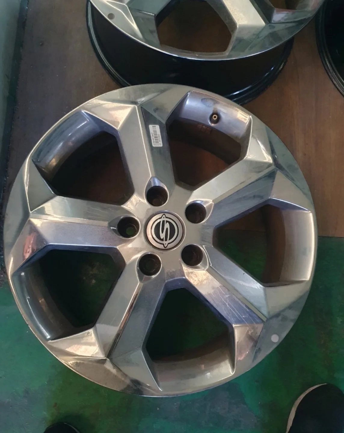 렉스턴 스포츠 20인치 중고휠