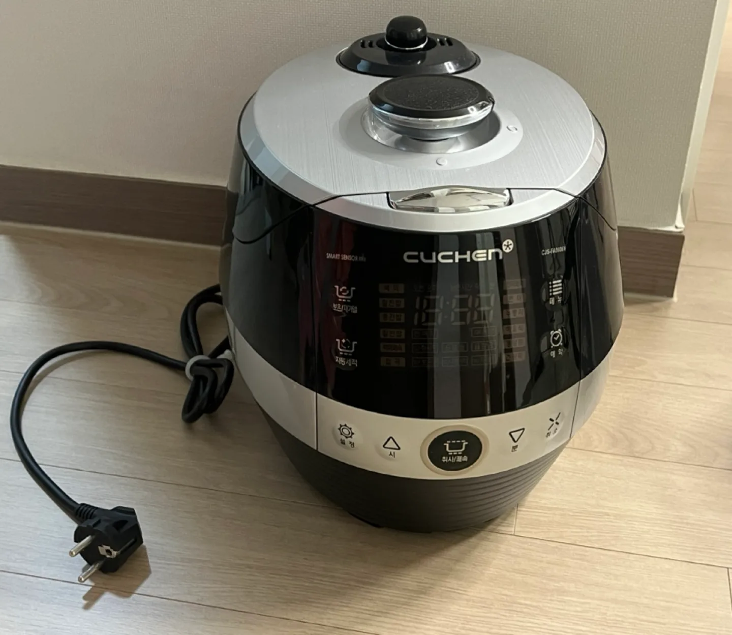 쿠첸 6인용 압력밥솥