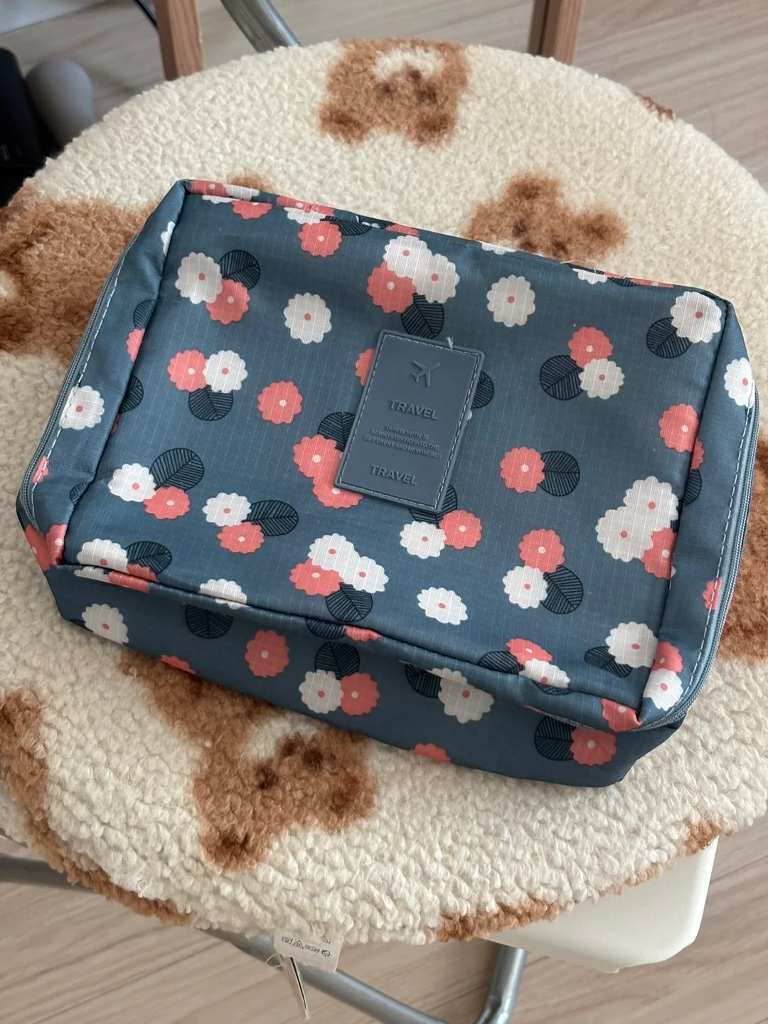 여행용 파우치 꽃무늬 팝니다.