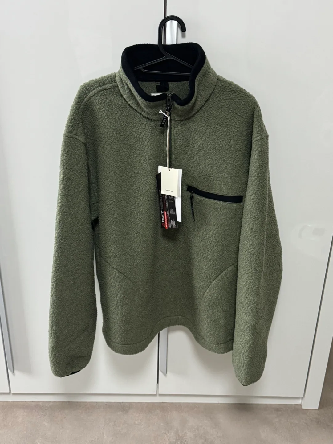 카키스 쉐르파 후리스 그린 m사이즈 팝니다